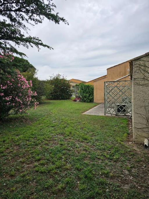 Appartement 50M2 Village Vacances Arles Exteriör bild